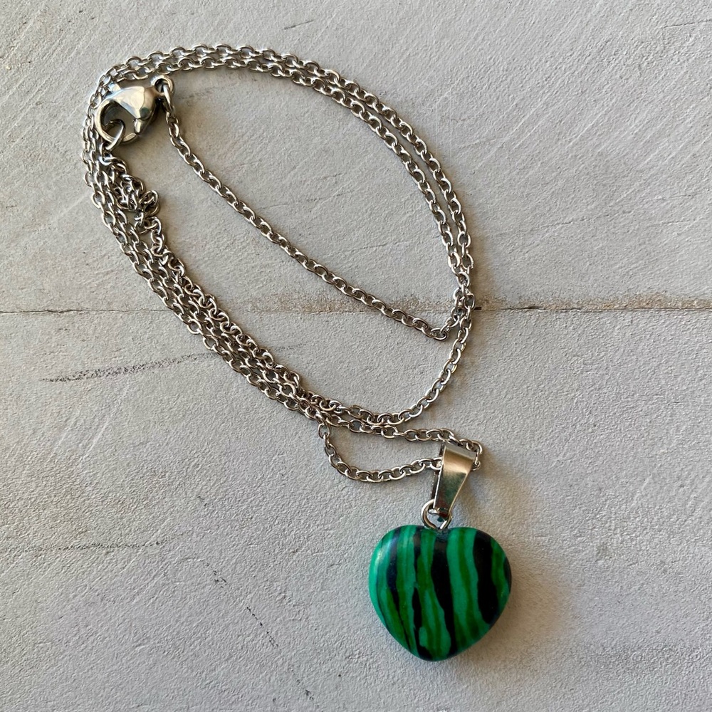 Malachite stone necklace
